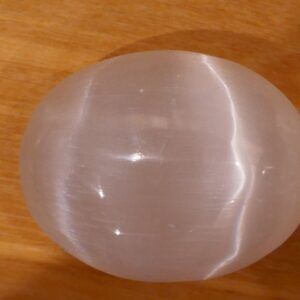 Selenit Palm Stone